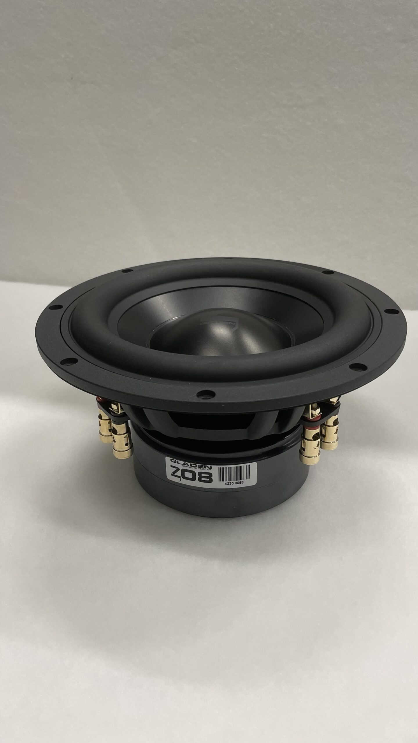 Gladen Zeta 08 High-end subwoofer, HUIPPU UUTUUS!